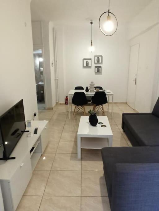 Pagrati Apartment Διαμέρισμα Παγκράτι 雅典 外观 照片
