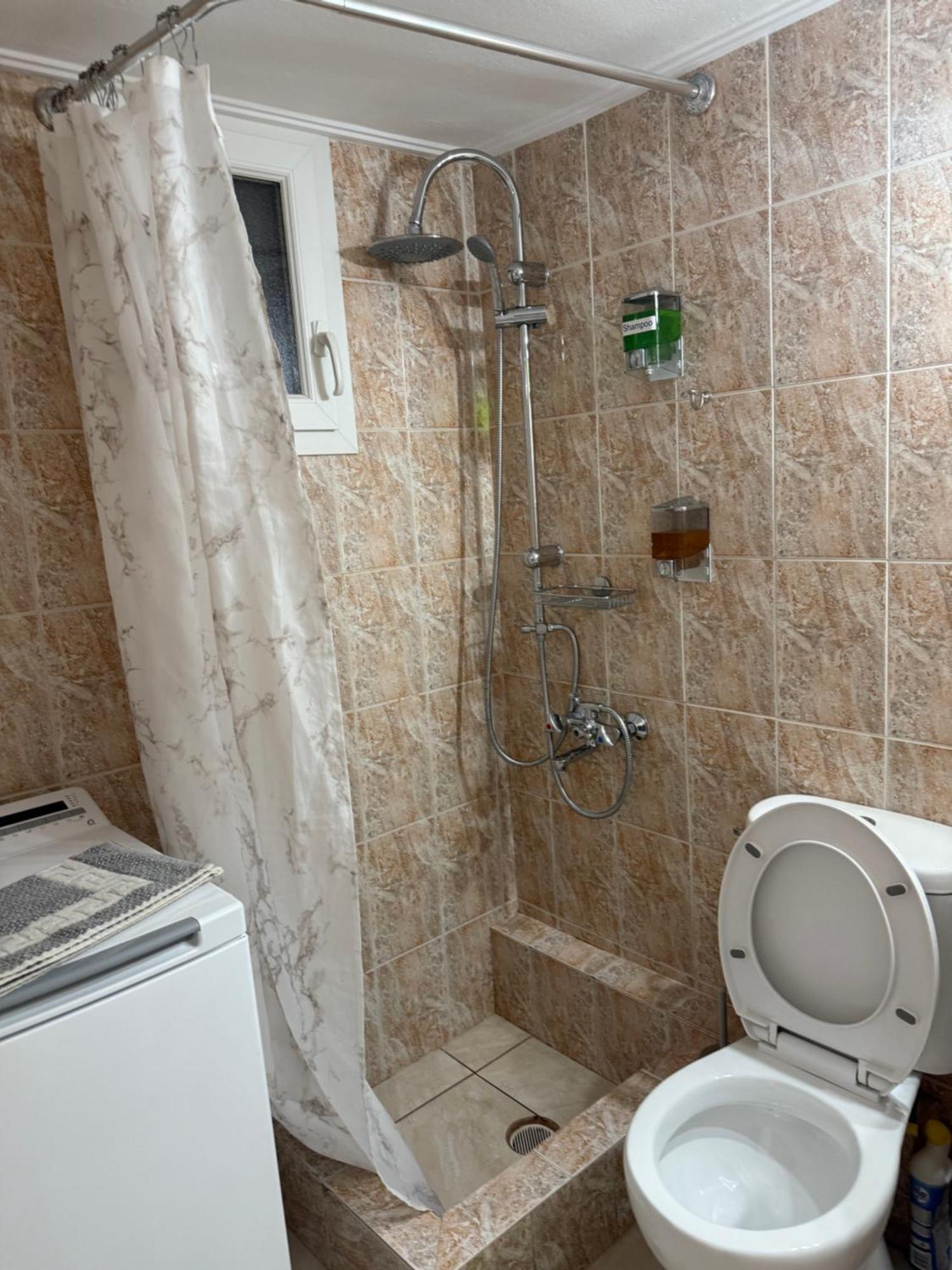 Pagrati Apartment Διαμέρισμα Παγκράτι 雅典 外观 照片
