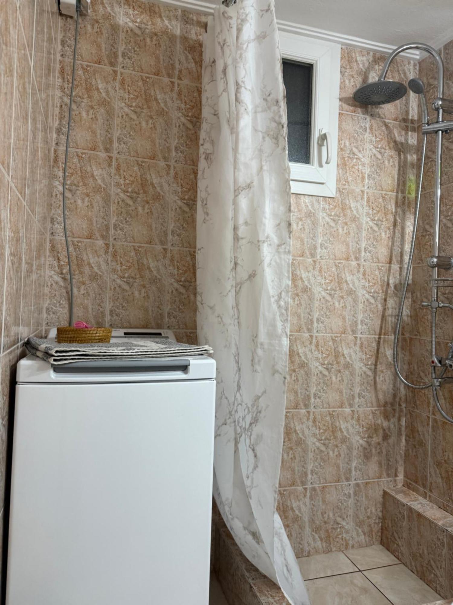 Pagrati Apartment Διαμέρισμα Παγκράτι 雅典 外观 照片